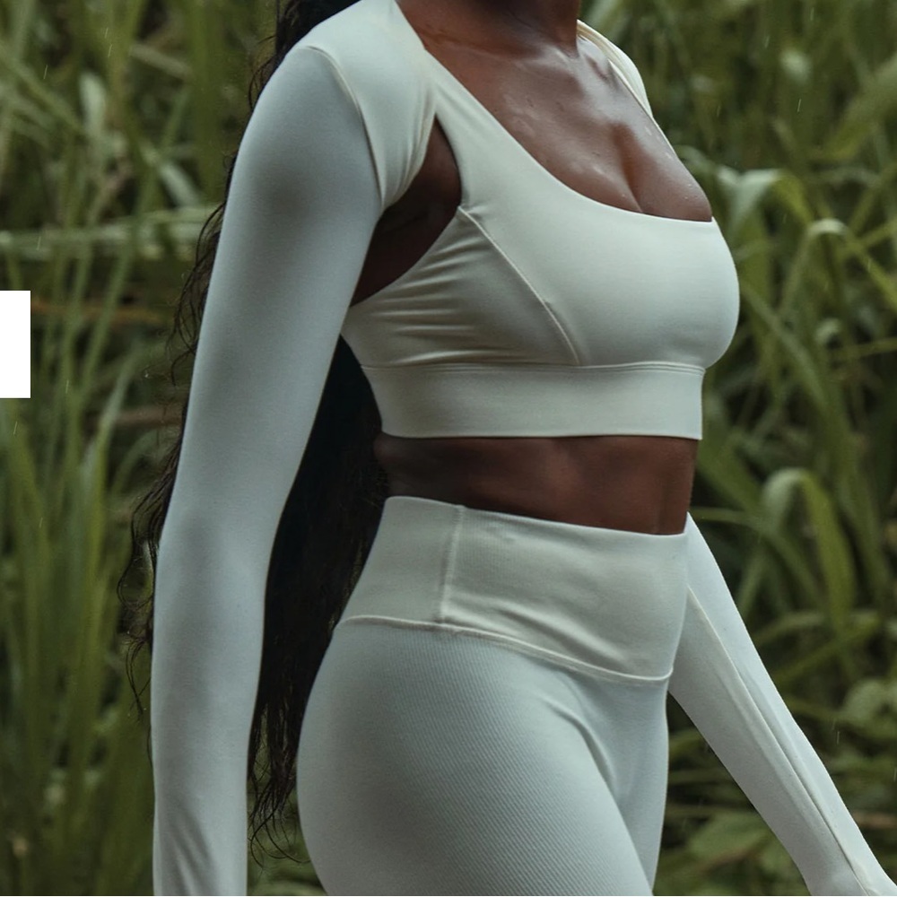 Ivory Bodyline Bolero with Thumbholes
